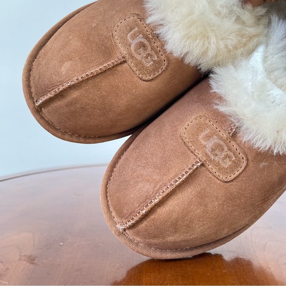 UGG Women’s Coquette Chestnut Brown Sheepskin Lined Mule Clogs - Picture 2 of 9